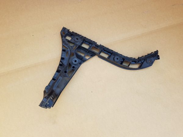 Suport dreapta bara spate VW Jetta 2016 5C6807394C 5C6 807 394 C - Dezmembrari Auto