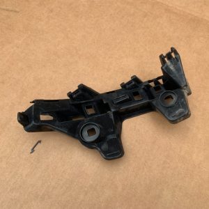 Suport dreapta bara spate VW Passat B8 3GD807484 3GD 807 484 - Dezmembrari Auto