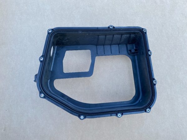Suport filtru aer ghidaj aerVW ID3 ID.3 1EB260377A 1EB 260 377 A - Dezmembrari Auto