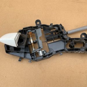 Suport maner stanga spate VW Passat B8 - Dezmembrari Auto