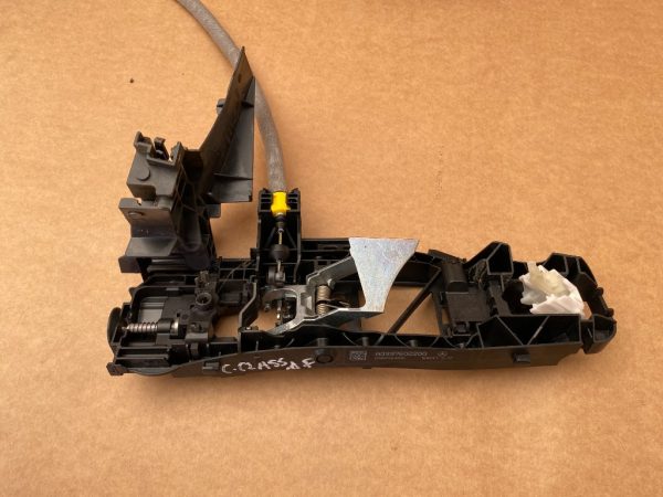 Suport maner usa dreapta fata Mercedes C-Class W205 A0997602200 - Dezmembrari Auto