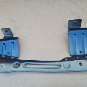 Suport metalic aripa dreapta fata Audi Q8 2019 4M8821432B 4M8 821 432 B - Dezmembrari Auto