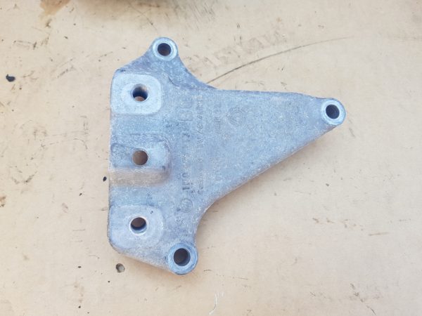 Suport motor Audi A3 8P 1.6 tdi 1K0199117BQ 1K0 199 117 BQ - Dezmembrari Auto
