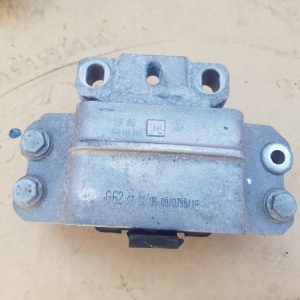 Suport cutie Audi A3 8P 1.6 tdi 1K0199555N 1K0 199 555 N - Dezmembrari Auto