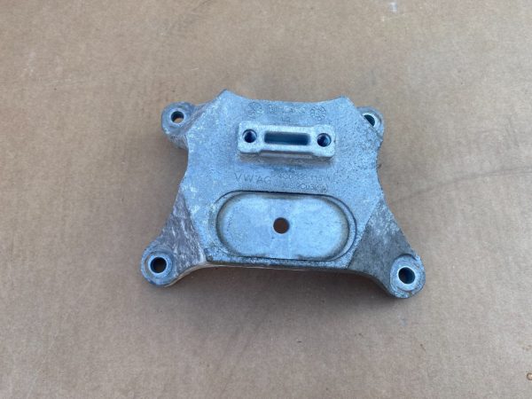 Suport motor Audi A6 C7 2.0 tdi 4G0399115A 4G0 399 115 A la 0 km - Dezmembrari Auto