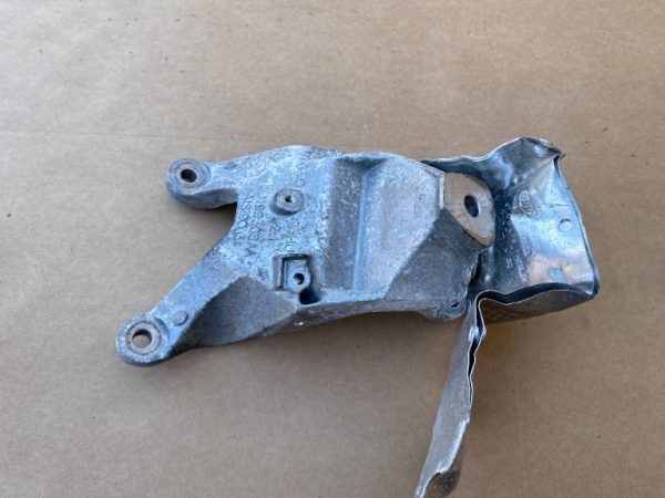 Suport motor Audi A6 C7 2016 4G0199308AA 4G0 199 308 AA la 0 km - Dezmembrari Auto