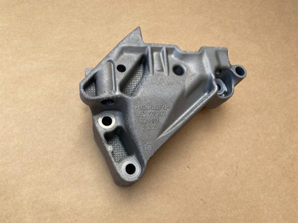 Suport motor Ford Tourneo Connect 2023 monovolum 2.0 tdi 05L199207 05L 199 207 la 0 km - Dezmembrari Auto