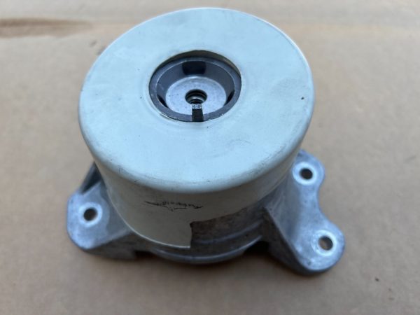 Suport motor Mercedes GLC W253 A2052407900 la 0 km - Dezmembrari Auto