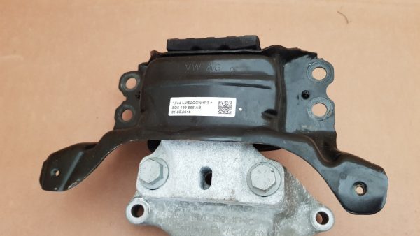 Suport motor VW Golf 7 1.4 tsi 5Q0199555AB 5Q0 199 555 AB - Dezmembrari Auto