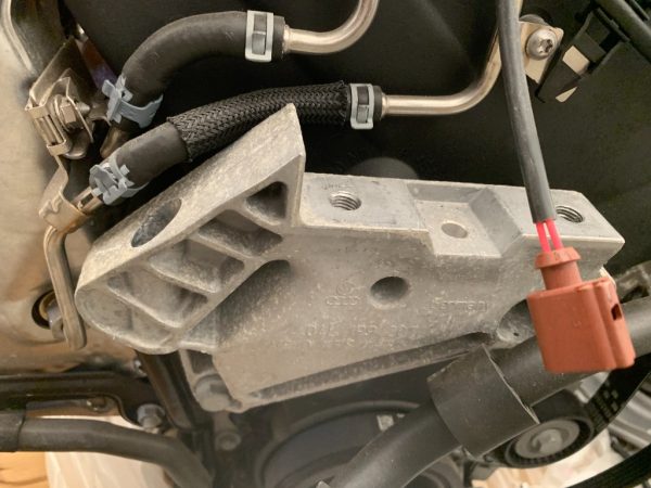 Suport motor VW Golf 7 2.0 tdi 04L199207 04L 199 207 la 0 km - Dezmembrari Auto
