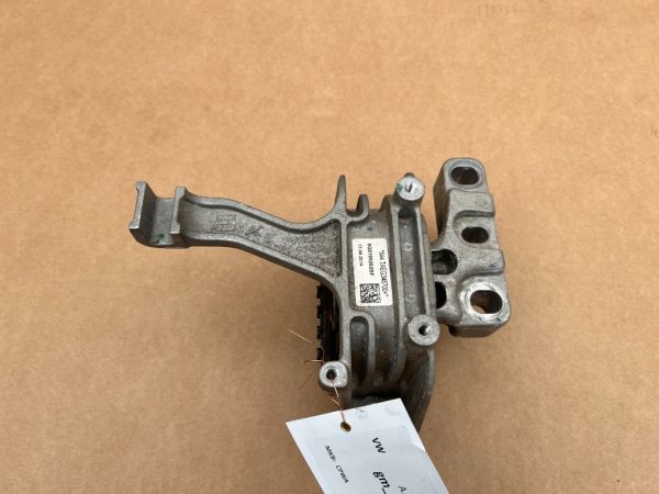 Suport motor VW Golf 7 5Q0199262BF 5Q0 199 262 BF - Dezmembrari Auto