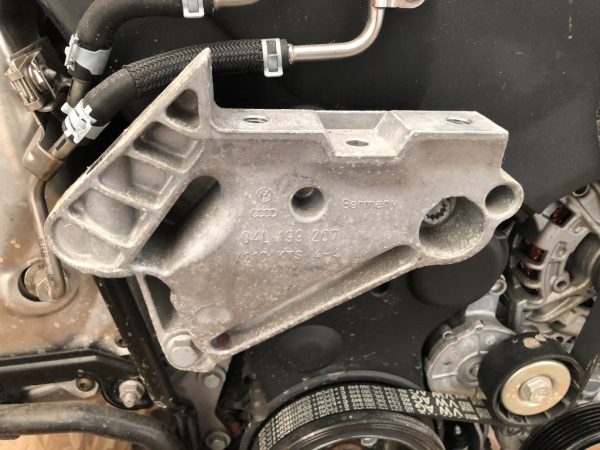 Suport motor VW Jetta 2016 2.0 tdi 04L199207 04L 199 207 la 0 km - Dezmembrari Auto