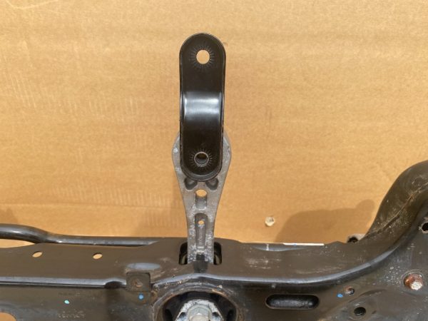 Suport motor VW Jetta 2017 1K0199855AL 1K0 199 855 AL la 0 km - Dezmembrari Auto