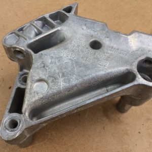 04L199207 04L 199 207 Suport motor VW Passat B8 - Dezmembrari Auto