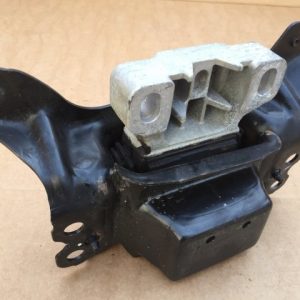 Suport motor VW Passat B8 1.4 TSI CZEA 5Q0 199 555 AB 5Q0199555AB - Dezmembrari Auto