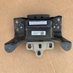 Suport motor VW Passat B8 1.8 tsi magotan 5QD199555B 5QD 199 555 B - Dezmembrari Auto