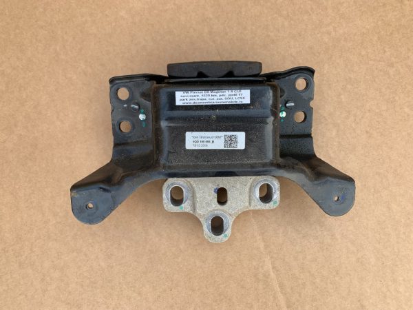 Suport motor VW Passat B8 1.8 tsi magotan 5QD199555B 5QD 199 555 B - Dezmembrari Auto