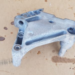 Suport motor VW Passat B8 2.0 tdi 04L199207 04L 199 207 - Dezmembrari Auto
