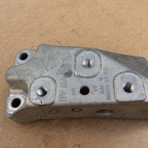 3Q0199117 3Q0 199 117 Suport motor VW Passat B8 - Dezmembrari Auto