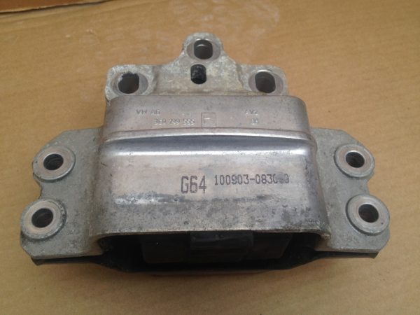 Suport motor VW Passat CC 2011 3C0199555R 3C0 199 555 R - Dezmembrari Auto