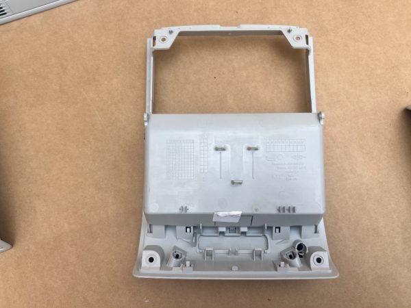 Suport ochelari plafoniera VW Golf 7 5G0868837 5G0 868 837 - Dezmembrari Auto - imagine 2