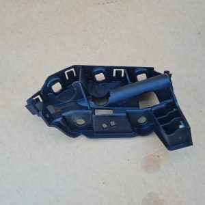 Suport plastic aripa dreapta fata Audi Q8 2019 4M8807284 4M8 807 284 - Dezmembrari Auto