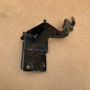 Suport pompa VW Passat B8 5QD614235F 5QD 614 235 F - Dezmembrari Auto