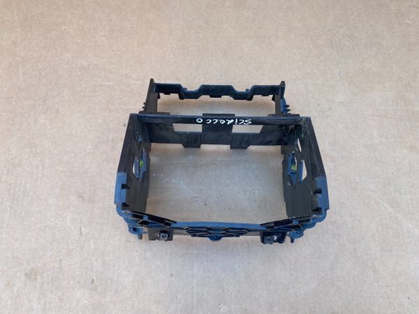 Suport radio VW Scirocco 1Q0858089 1Q0 858 089 - Dezmembrari Auto