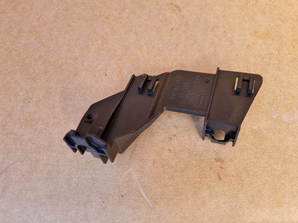 Suport releu Audi Q8 2019 4M0907285A 4M0 907 285 A - Dezmembrari Auto