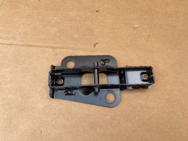 Suport scaun VW Caddy Ford Tourneo Connect 2023 2K5883285 2K5 883 285 - Dezmembrari Auto