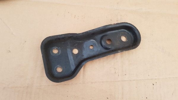 Suport stanga Audi A3 8V 5Q0199517D 5Q0 199 517 D - Dezmembrari Auto
