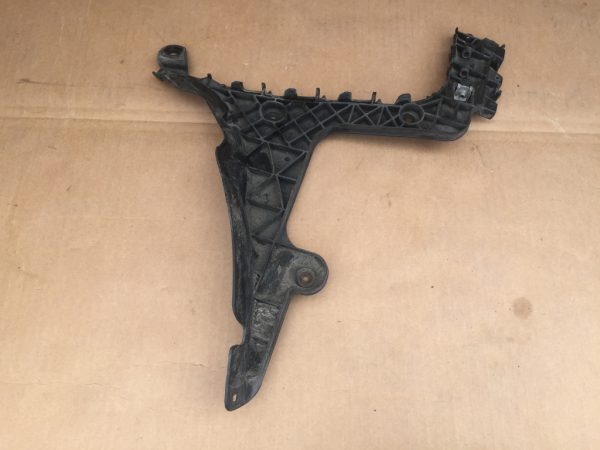 Suport stanga bara spate Audi A3 8P 8P4807377A 8P4 807 377 A - Dezmembrari Auto