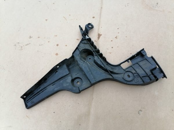 Suport stanga bara spate audi A3 8V 2 usi 8V3807377 8V3 807 377 - Dezmembrari Auto