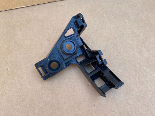Suport stanga bara spate VW Golf 7 hatchback 2016 5G6807393A 5G6 807 393 A - Dezmembrari Auto