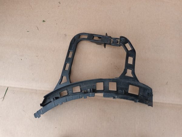 Suport stanga bara spate VW Passat B7 alltrack 3AF807377A 3AF 807 377 A - Dezmembrari Auto