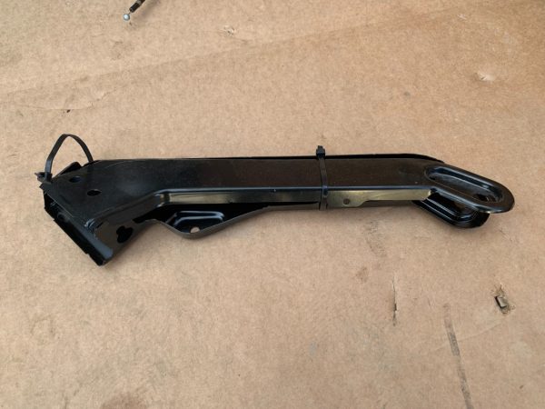 Suport suporturi faruri stanga dreapta VW Arteon 3G8805932 3G8 805 932 - Dezmembrari Auto