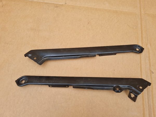 Suport suporturi faruri VW Golf 7 2019 5G0805931 5G0 805 931 5G0805932 5G0 805 932 - Dezmembrari Auto