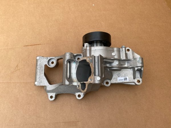 Suport termostat BMW X1 F48 2.0 d 8575850 la 0 km - Dezmembrari Auto