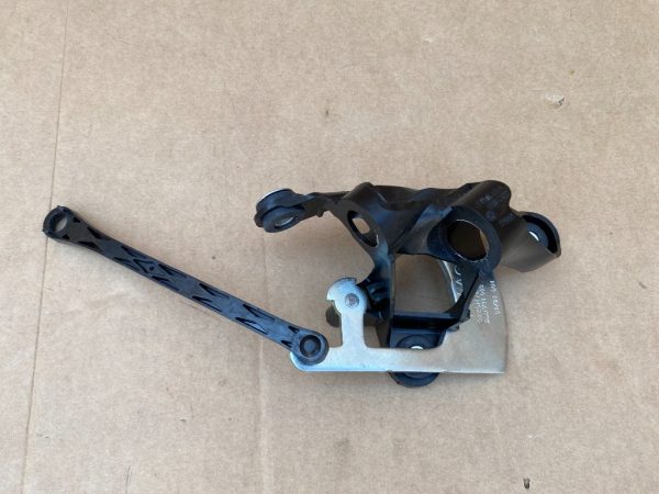 Suport VW Golf 8 2Q0711789 2Q0 711 789 2Q0711053 2Q0 711 053 - Dezmembrari Auto