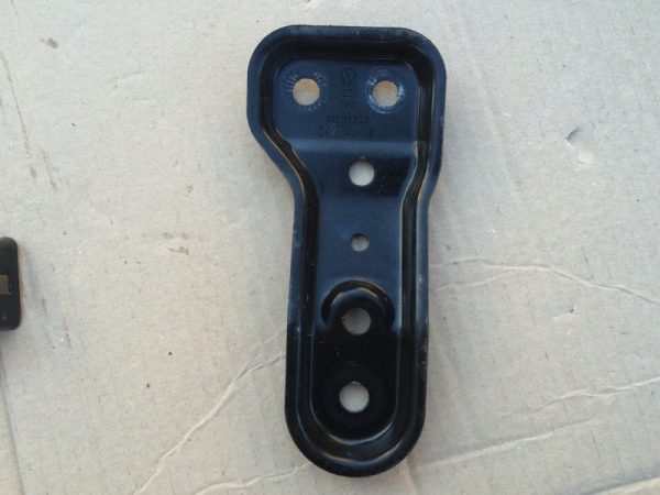 5Q0199517E 5Q0 199 517 E Suport VW Passat B8 - Dezmembrari Auto