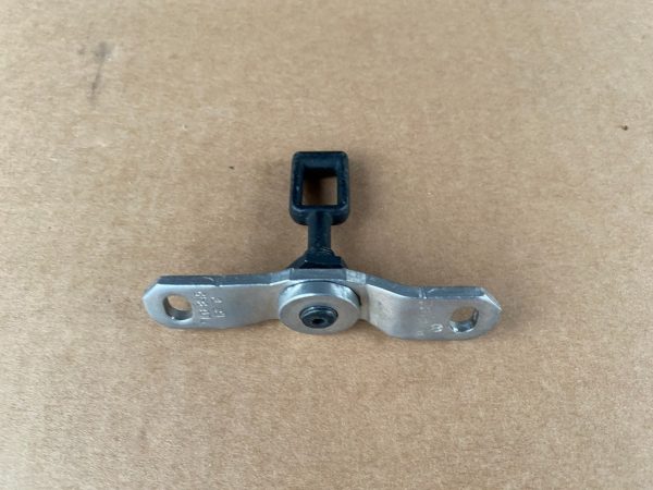 Suport VW Touareg 7L 7L6845137C 7L6 845 137 C - Dezmembrari Auto