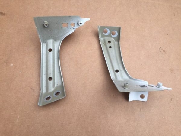 Suporti aripa stanga dreapta fata VW Passat B8 3G150 821 142 3G0821142 - Dezmembrari Auto