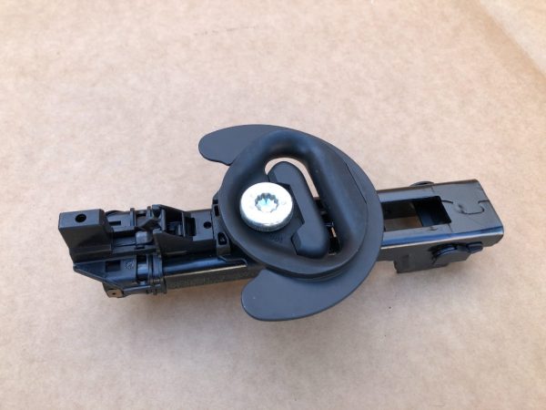 Suporti centuri suport centura stanga dreapta Audi A3 VW Golf 7 8V0857819 - Dezmembrari Auto