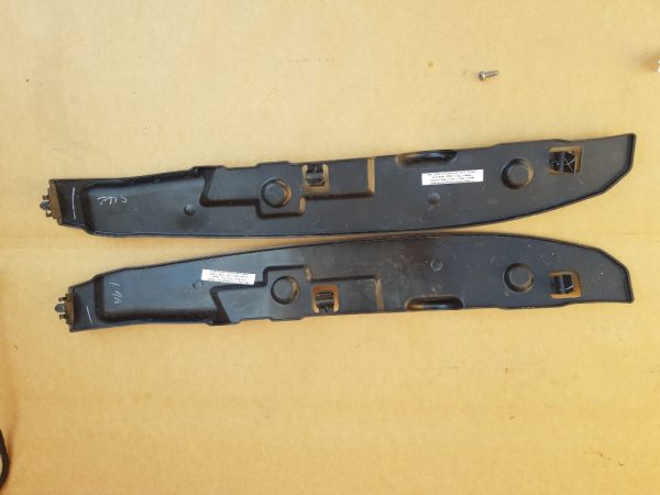 Suporti suport aripa VW Jetta 2016 5C6821111A 5C6821112A - Dezmembrari Auto
