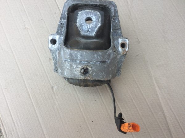 Tampon cu senzor 8K0199381 8K0 199 381 Audi Q5 2.0 TDI - Dezmembrari Auto