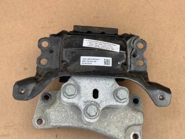 Tampon cutie VW Golf 7 2019 2.0 tdi 5Q0199555AD 5Q0 199 555 AD la 0 km - Dezmembrari Auto