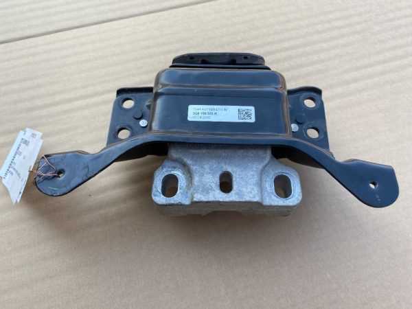 Tampon cutie VW Golf 7 5Q0199555R 5Q0 199 555 R - Dezmembrari Auto