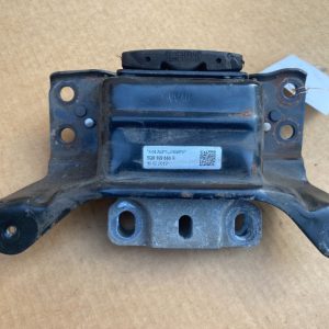 Tampon cutie VW Golf 7 5Q0199555R 5Q0 199 555 R - Dezmembrari Auto