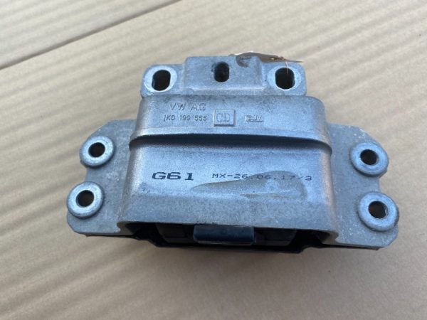 Tampon cutie VW Jetta 2014 1K0199555CD 1K0 199 555 CD - Dezmembrari Auto