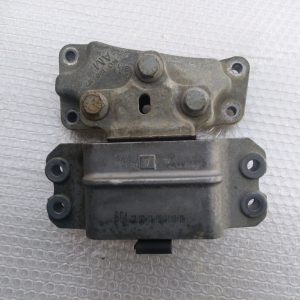Tampon motor Audi A3 8P 2011 2.0 TDI 1K0199555Q 1K0 199 555 Q - Dezmembrari Auto
